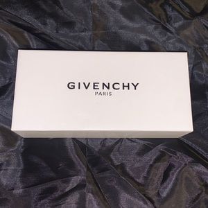 Givenchy Hard Glasses Case with Box